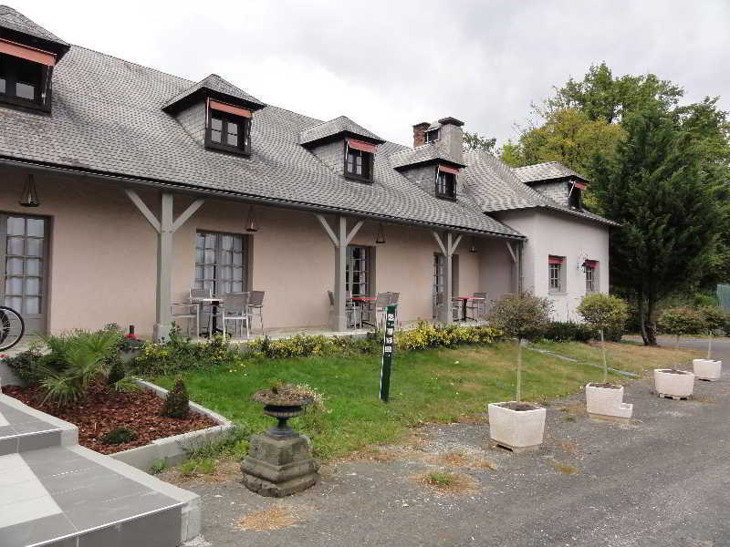 Hotel Restaurant Les Coquelicots, The Originals Relais Saint-Pardoux-l'Ortigier Bagian luar foto